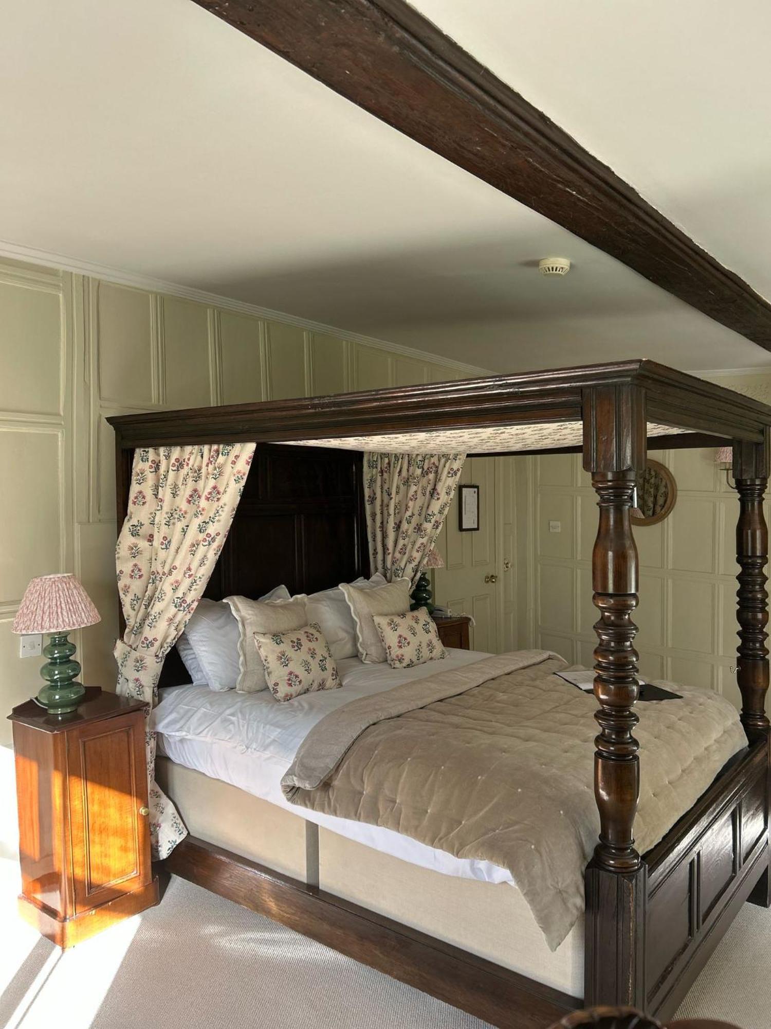 Bury St. Edmunds Ravenwood Hall Hotel מראה חיצוני תמונה