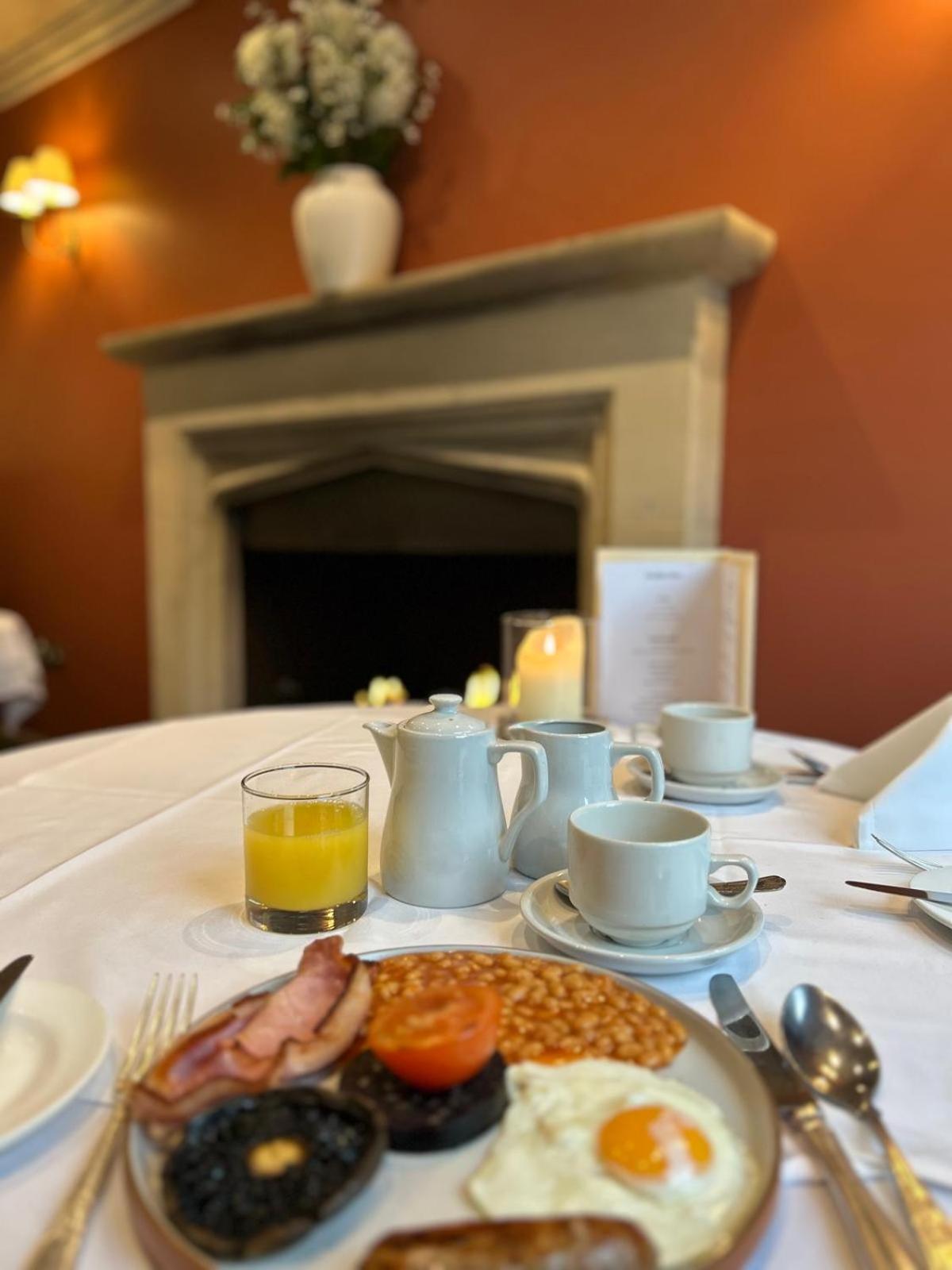 Bury St. Edmunds Ravenwood Hall Hotel מראה חיצוני תמונה