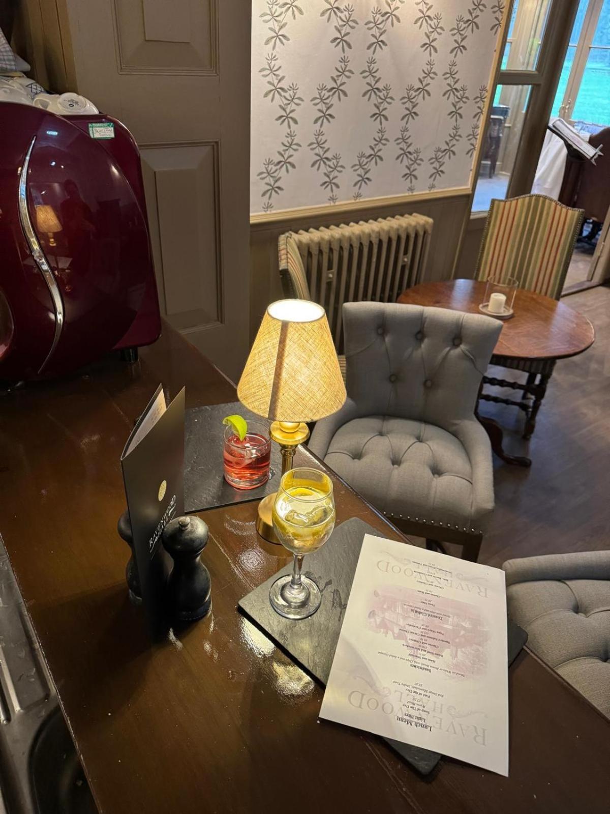 Bury St. Edmunds Ravenwood Hall Hotel מראה חיצוני תמונה